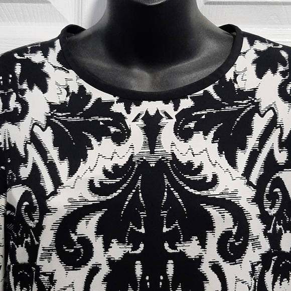 Eliza J Women's Black & White Patterned 3/4 Sleeve Sheath Dress Size 6 Pink Hem - Picture 2 of 9